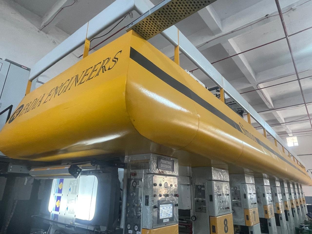 8 colour printing machine with auto registration